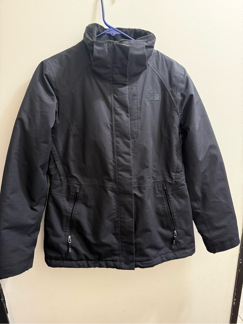 The North Face Women's Black Hooded Puffer Jacket